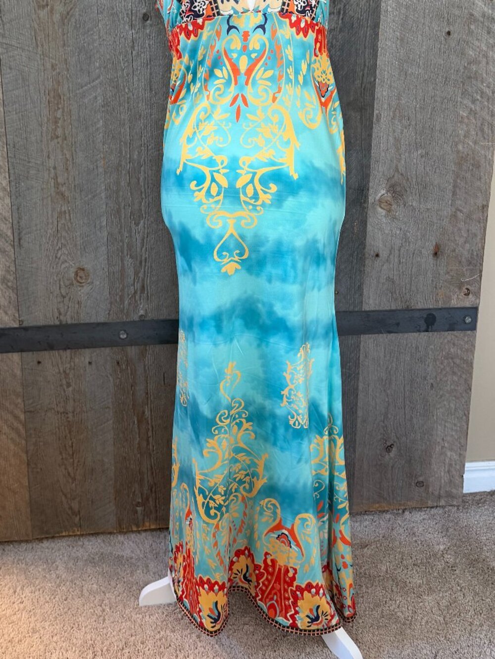 Mundefeis Low V-Neck Maxi Dress Size Small - Picture 5 of 8